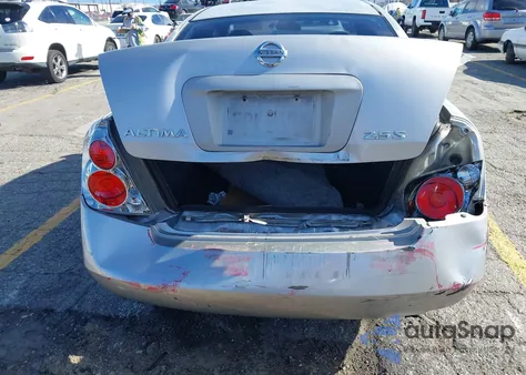 2005 Nissan Altima 2.5 S from USA, damaged, VIN 1N4AL11D75N922882